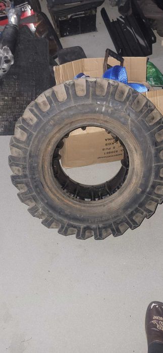 Opona pełna Continental 27 x 10-12 (250/75-12) IC30 14PR TT
