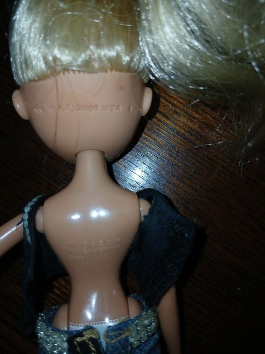 Lalka  BRATZ  . .