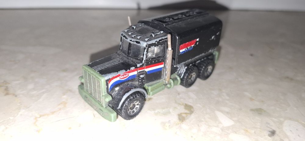 Resorak Matchbox PETERBILT 1981 rok