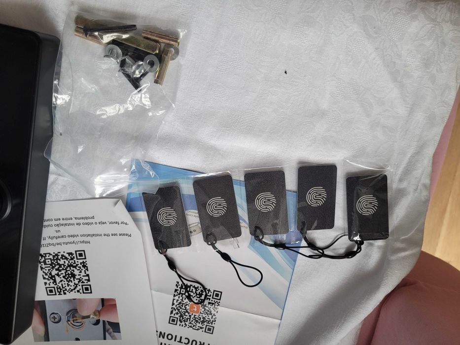 Inteligentny zamek do drzwi smart lock