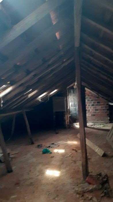 Prédio para Remod.ou alterar para um bloco de apartamentos em Torres Vedras