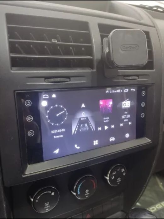 Rádio Android 14 com GPS Jeep Wrangler, Compass, Doodge, Chrysler.