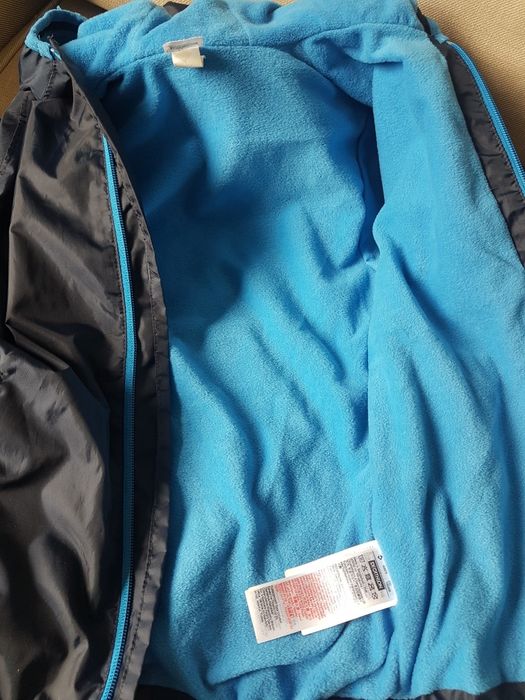 Kurtka Decathlon Quechua przeciwdeszczowa