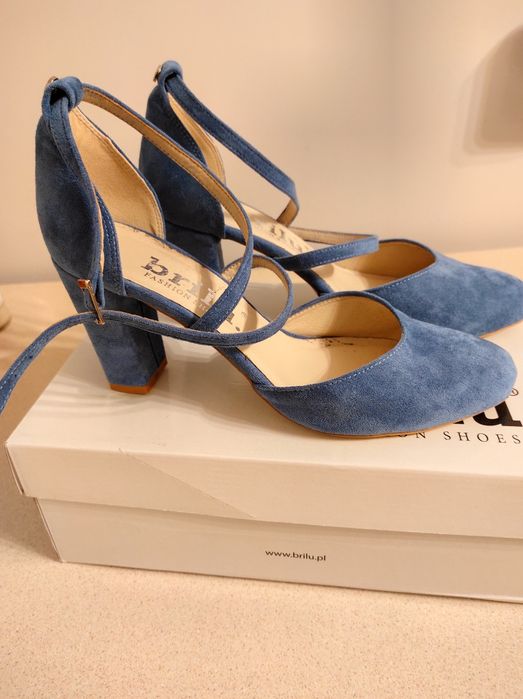 Brilu czółenka zamszowe na słupku r.39