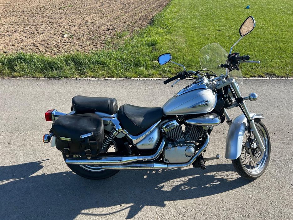SUZUKI Intruder 125