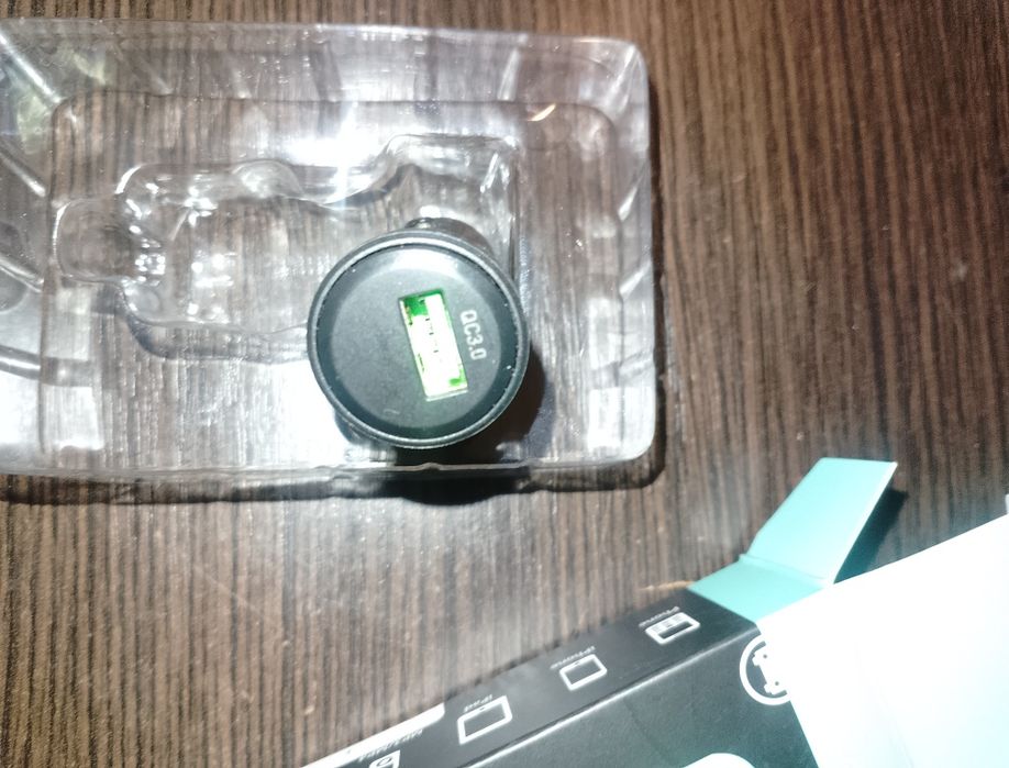 Зарядное устройство для смартфонов прикуриватель автомобиля