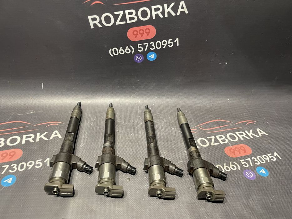 Форсунка двигуна 2.2 DI-D 4N14 Mitsubishi Outlander 3 DENSO