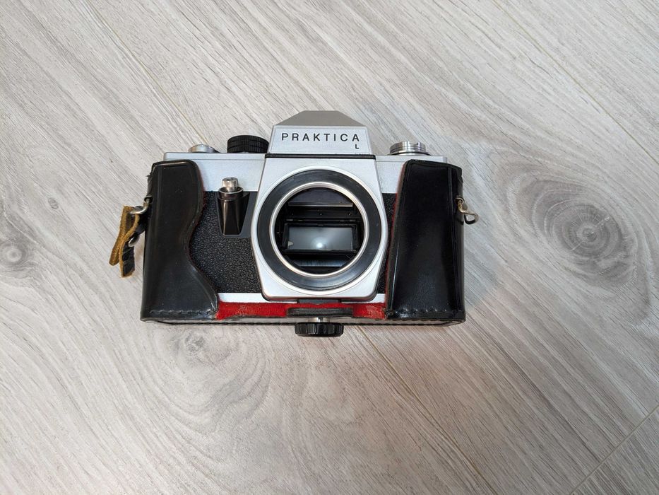 Німецький фотоапарат Praktica L (body)