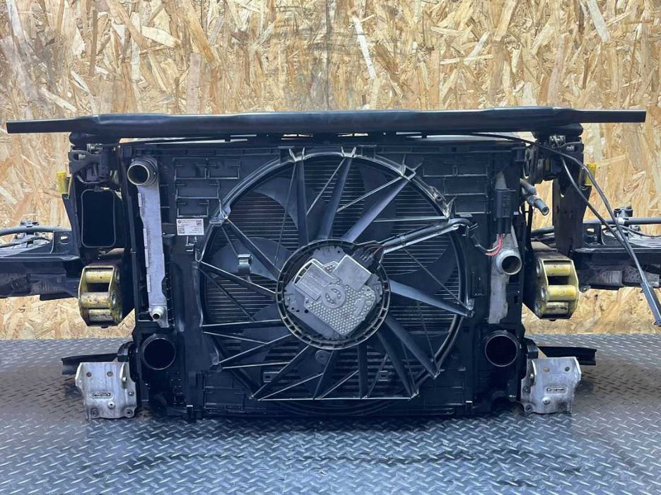 BMW F10 F11 Передня паель телевізор радіатори