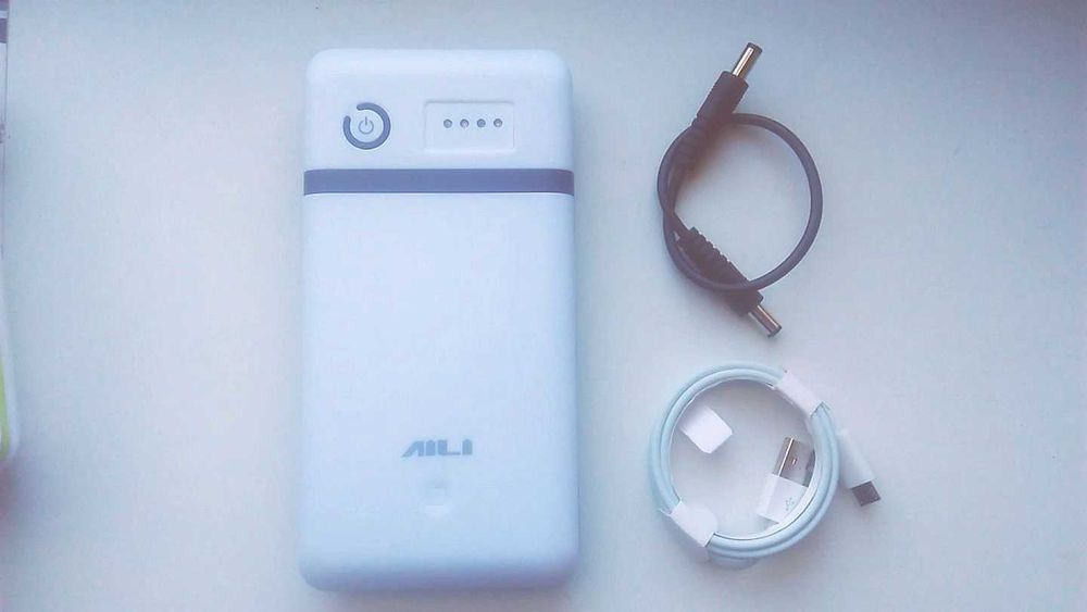 POWERBANK(Повербанк) 6x18650 5V/20000mAh USB + Выход 12V DC 5.5/2.5м