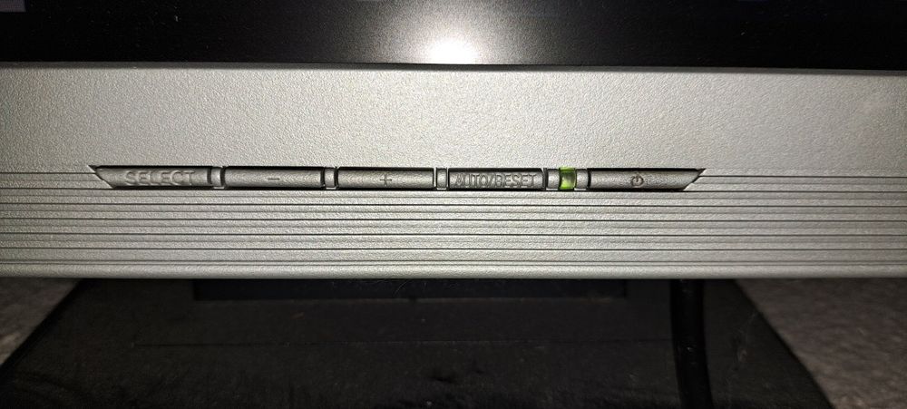 Monitor lcd 17 cali