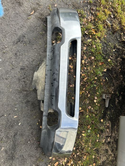 Ford f150 rok 2004-08 zderzak przod bez halogenow