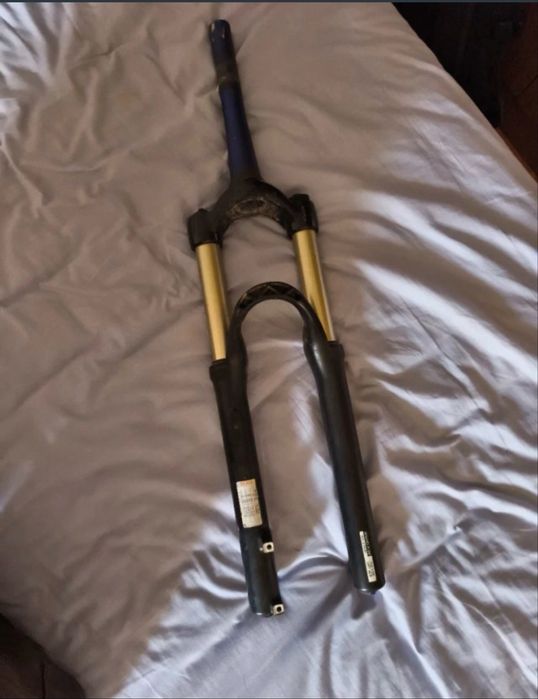 Suspensão manitou 26
