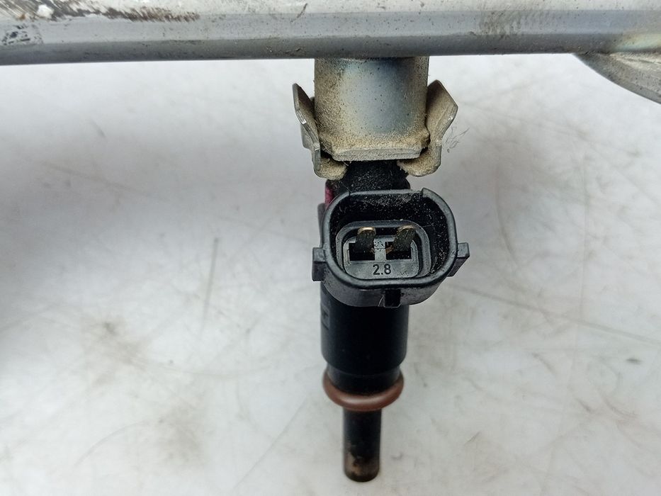 Rampa de injeção RENAULT Twingo III (BCM_)