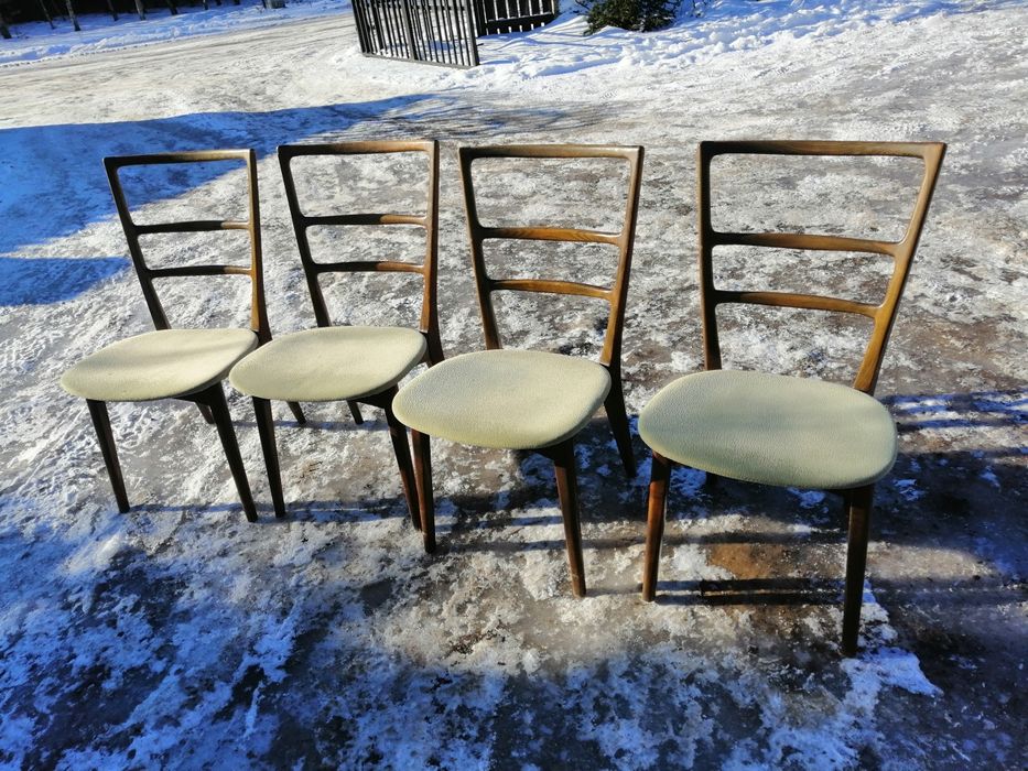 Krzesła typ 1038 proj. M. Grabiński Swarzędz