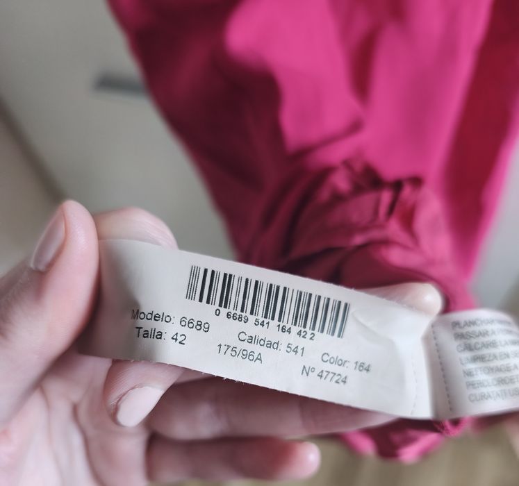 Piękna sukienka fuksja Massimo Dutti