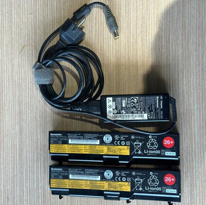 Venda de carregador e baterias de marca lenovo.