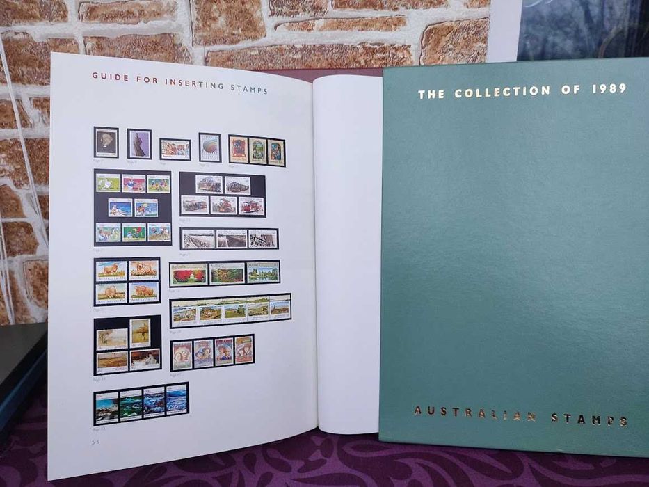 Колекційні альбоми, книги з річними наборами марок Австралії 1988-1992