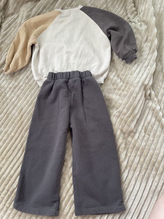 Костюм Zara на дівчинку 104 р