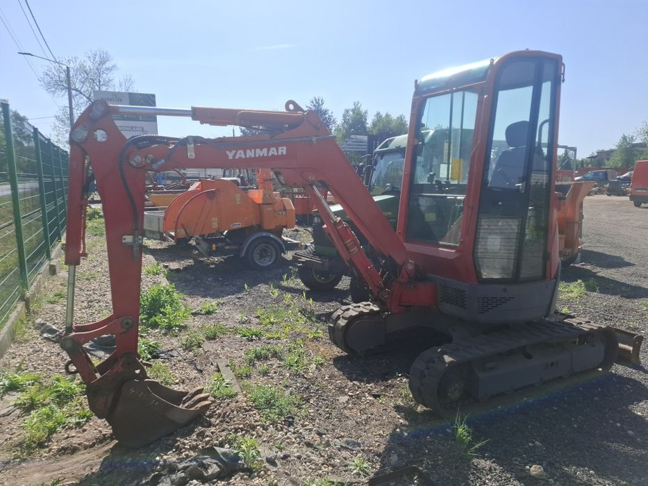 Koparka yanmar vio 25 bobcat jcb cat