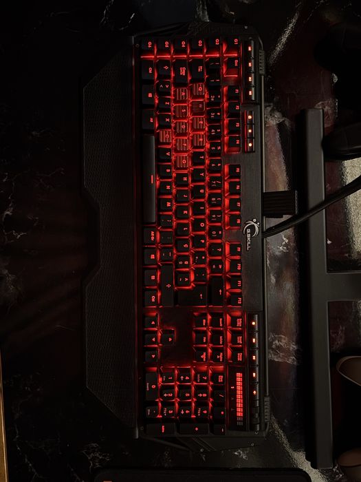 G.Skill Ripjaws KM780 Teclado Mecânico Gaming Cherry MX Red