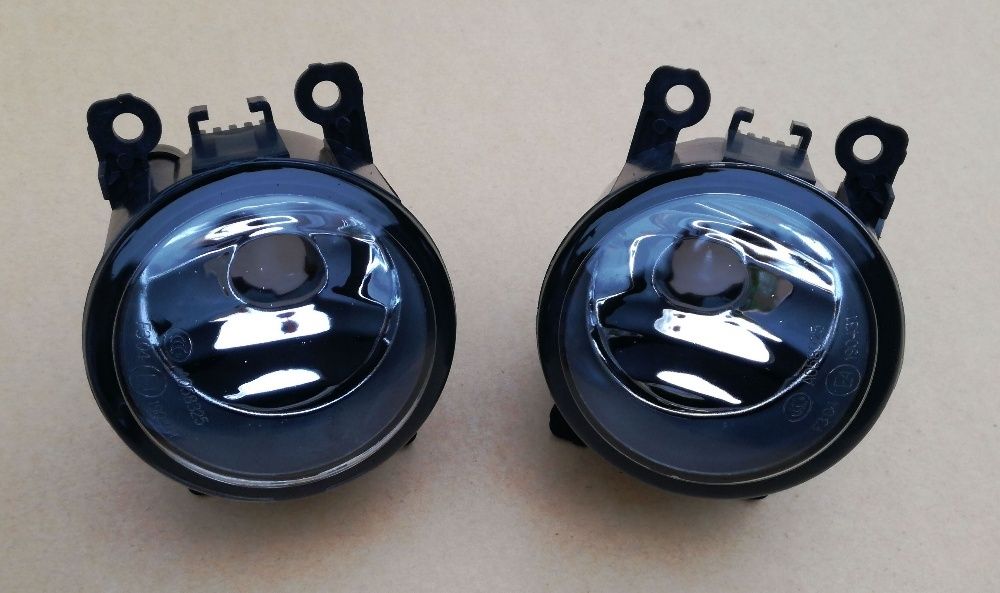 RENAULT LAGUNA III 2007 - halogen lewy + prawy NOWE KOMPLET