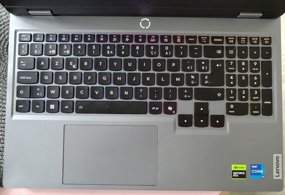 Lenovo LOQ 15IRX10 RTX5070