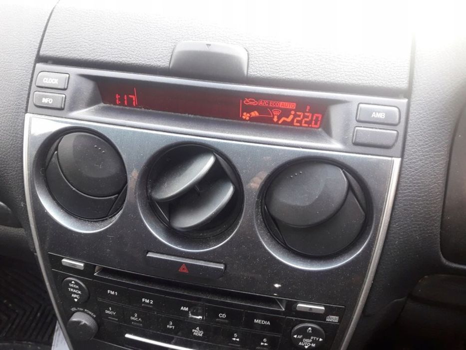 Mazda 6 GG GY 05-08 wyświetlacz radia klimy panel