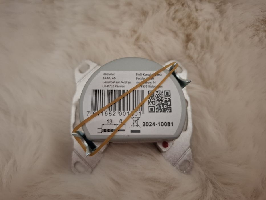 gniazdo antenowe Axing BSD 963-00N