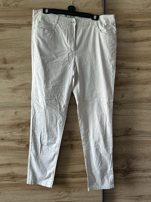 Spodnie damskie materiałowe / plus size / 44-46