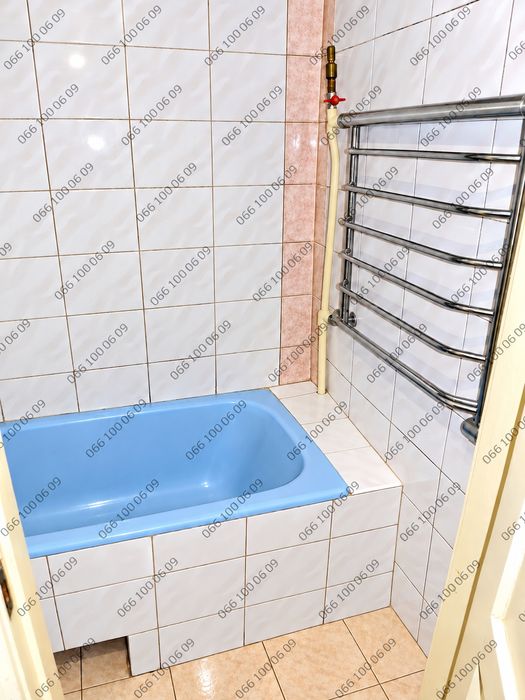 Продам частину будинку м. Вишневе вул. Молодіжна, заг. 51,20 м², є гараж та літня кухня