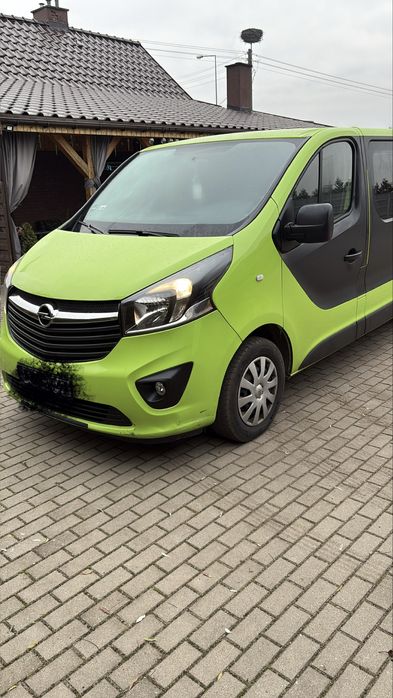 Opel Vivaro 1.6 Biturbo  pełna osobówka