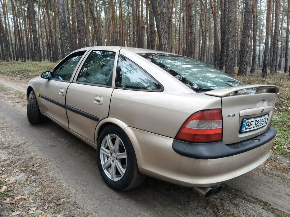 Продам/обменяю Опель Вектра Б