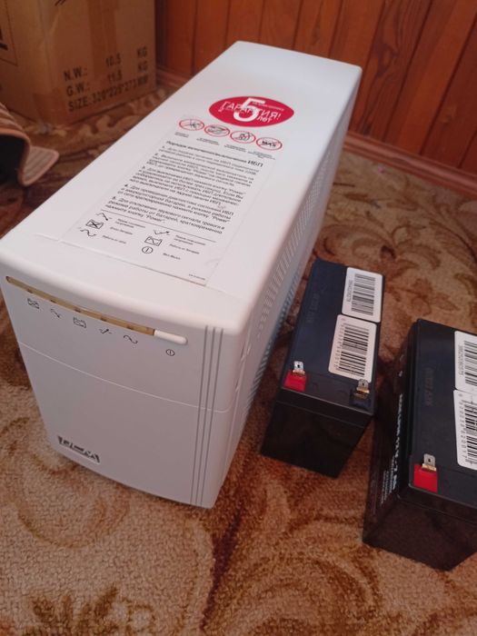 Безперебійник Powercom KIN-1500AP (24В)