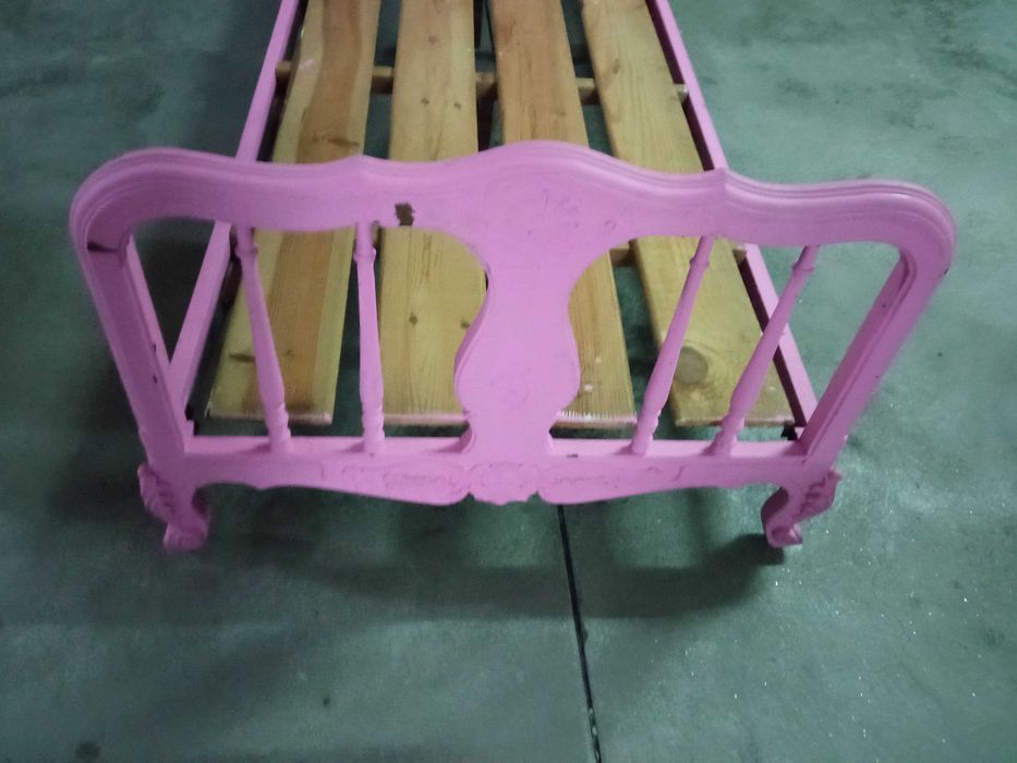 Cama solteiro de criança COM estrado
