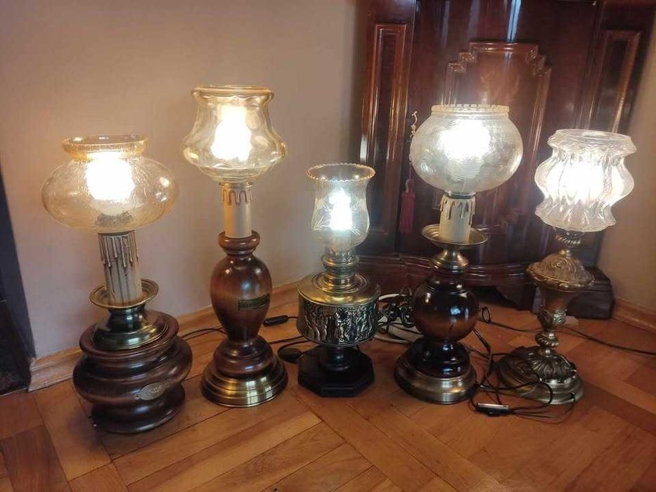 kolekcjonerska stara oryginalna lampa z kloszem