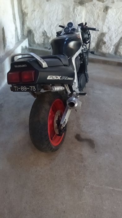 Suzuki GSXR 1100 156cv