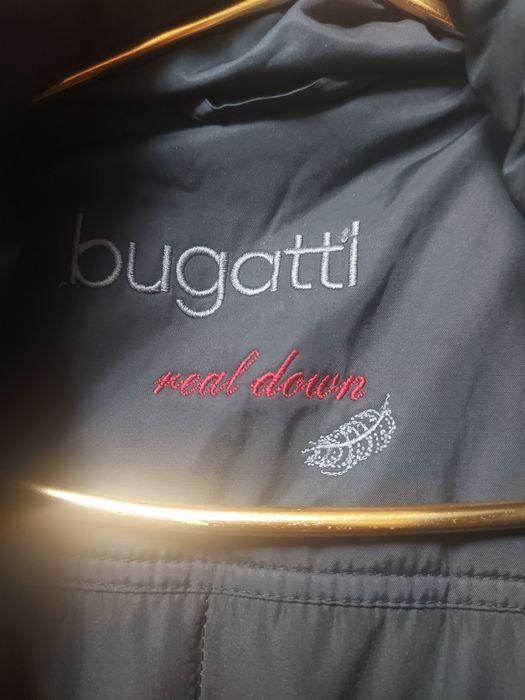 Пуховик Bugatti...