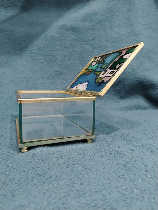 Guarda-jóias em vidro