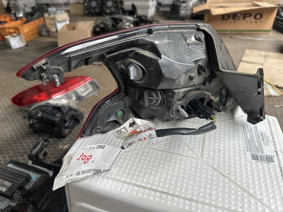 Farolim traz esquerdo 308