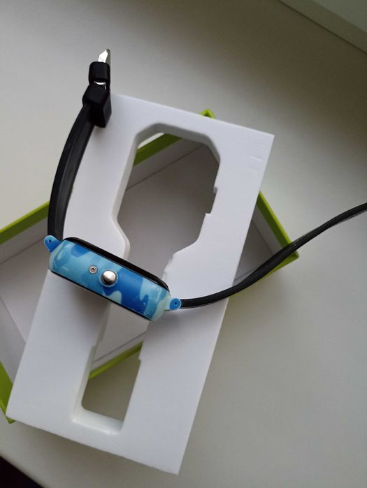 Продам смарт годинник-телефон з GPS трекером JETIX T-Watch