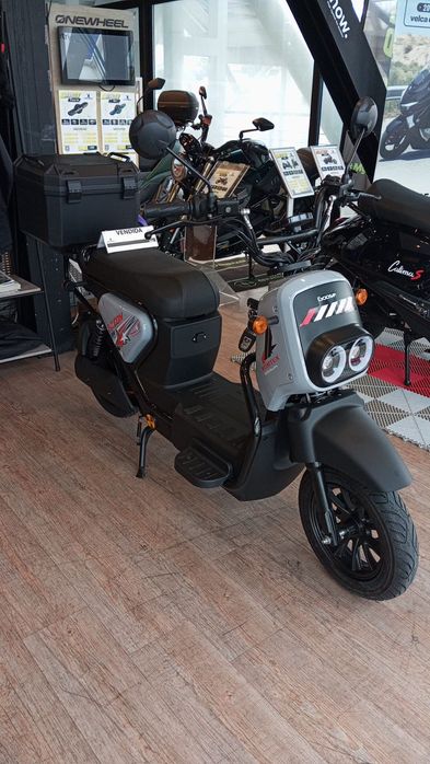 Mota Elétrica Demop FALCON – LÍTIO – Autonomia, Economia e Design Moderno