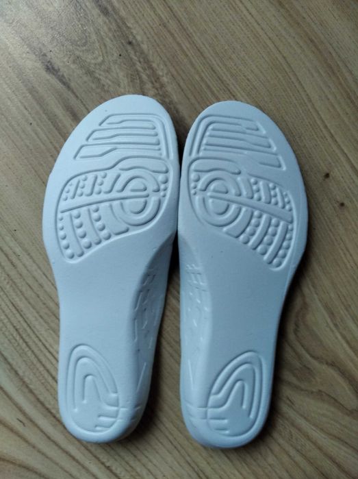 Dziecięce trampki Benetton rozm.27