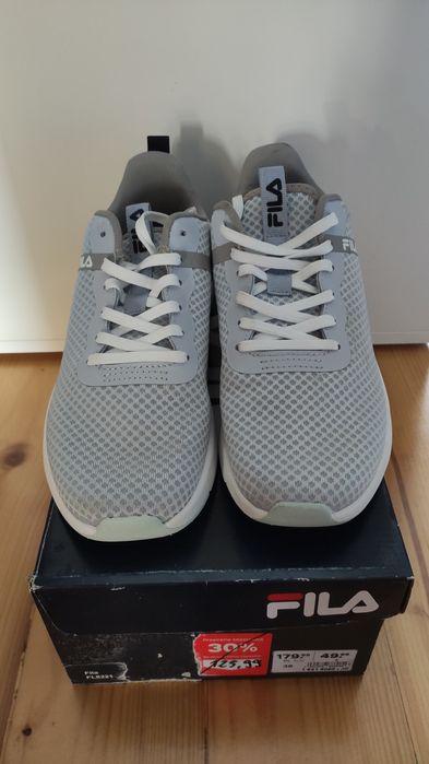Buty siateczkowe Fila rozmiar 39, wkładka 26cm