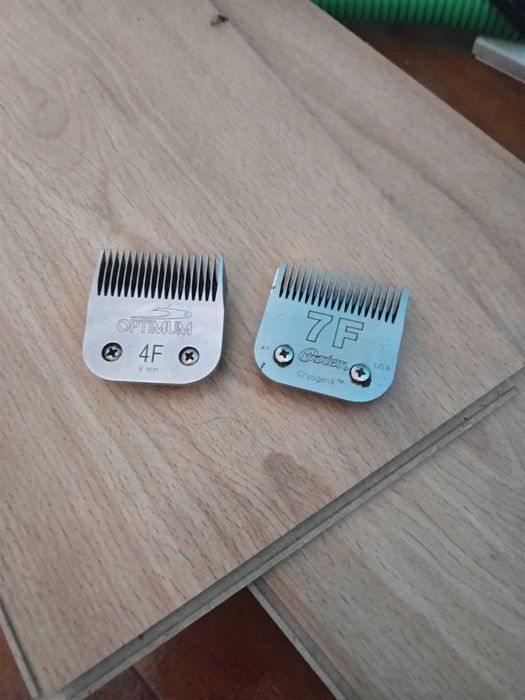 Máquina grooming Andis profissional com 2 pentes