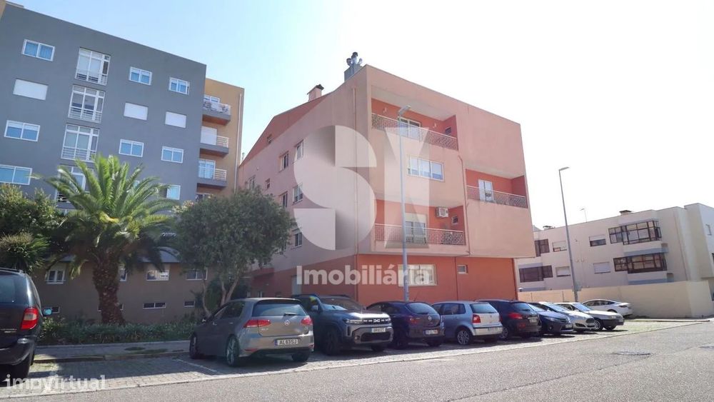 T3 Ermesinde com Garagem, Elevador e Lareira