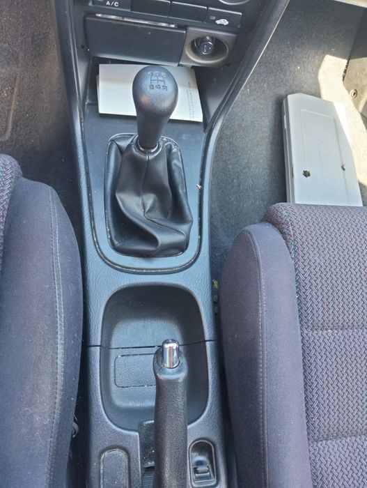 Honda Civic Aerodeck 1.4i S (90 cv) – A/C Funcional | Pneus Novos | IPO 07/2027