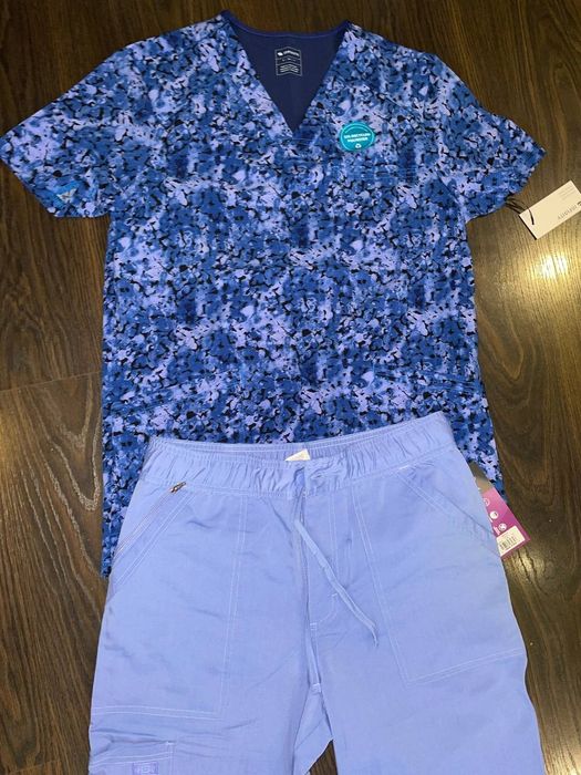 Медичний одяг,штани та футболки Cherokee, dickies