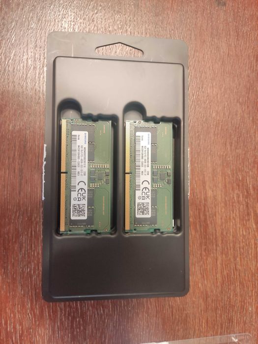 Pamięć RAM: 16 GB (DDR5, 4800MHz)