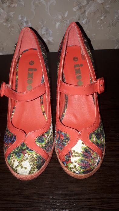 Туфли размер 37 .